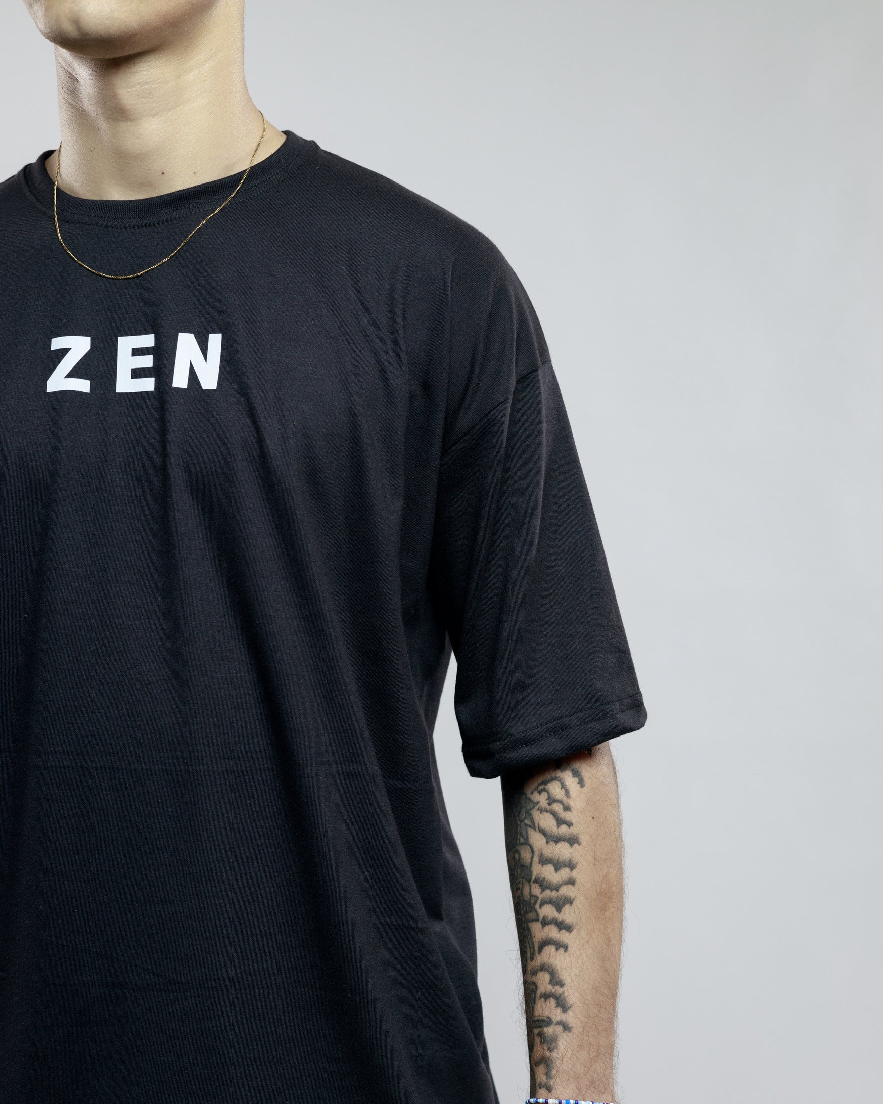 Black - Oversized tee